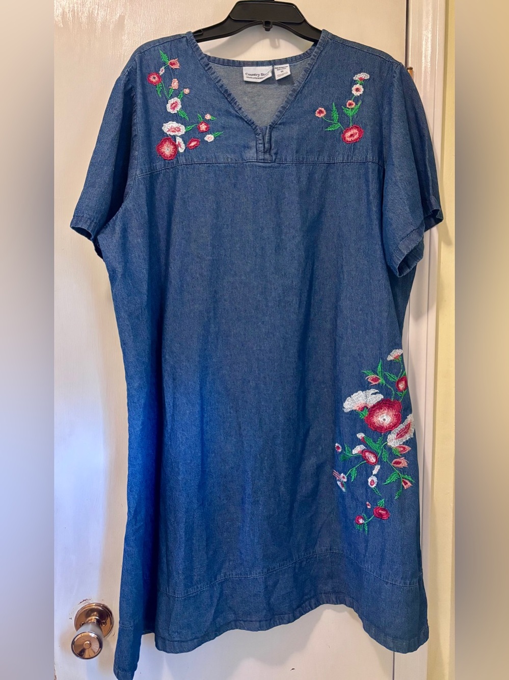 The Country Store denim Floral Embroidered House Dress midi length size 1X